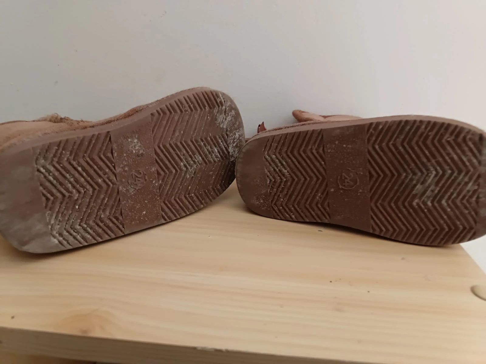 Botas forradas para crianças Creeks – Tamanho 24 Marca: Creeks – photo 3